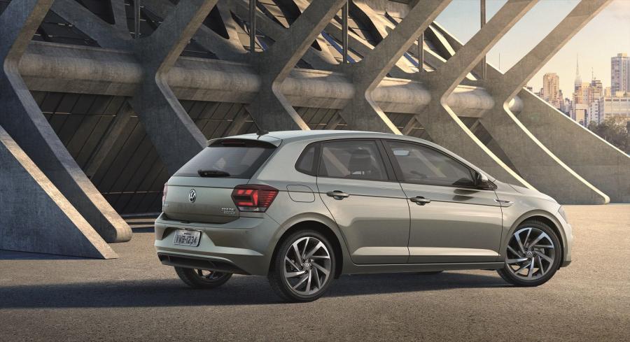  Volkswagen Polo Highline 2017 года  (LA) (фото 4 из 11)